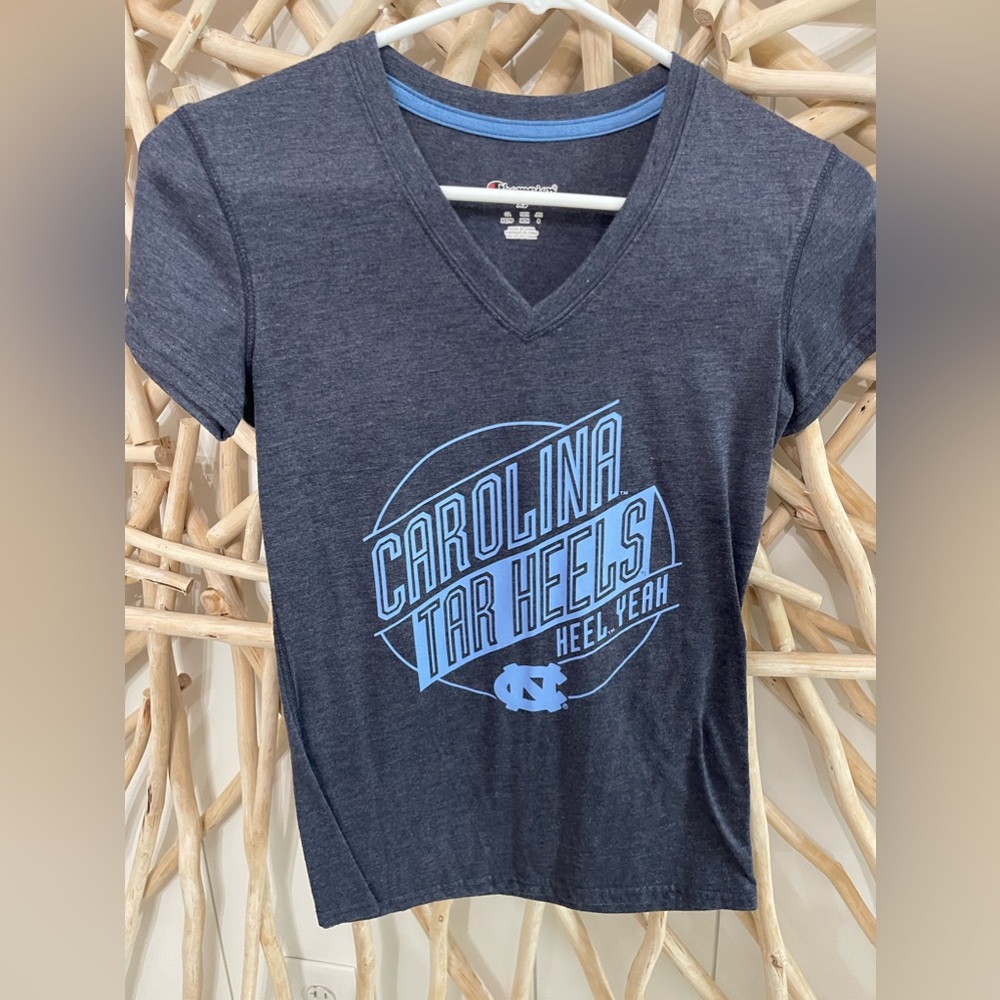 CAROLINA TAR HEELS Football Pride T-Shirt